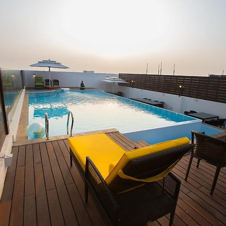 ארודה Hotel Radha Prasad מראה חיצוני תמונה