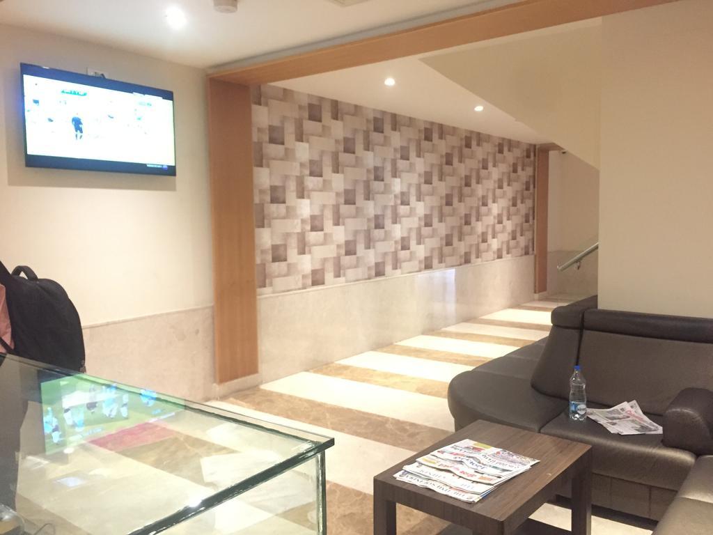 ארודה Hotel Radha Prasad מראה חיצוני תמונה