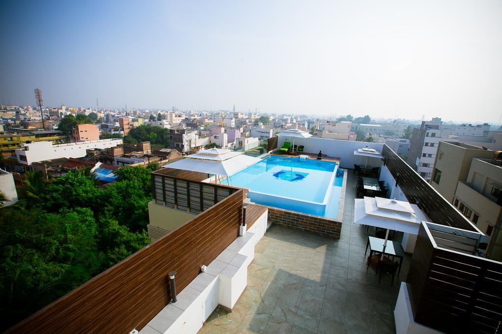 ארודה Hotel Radha Prasad מראה חיצוני תמונה